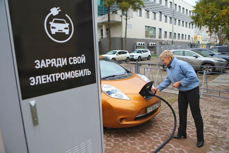 Зарядная карта России: самые дешевые, дорогие и быстрорастущие сети ЭЗС 