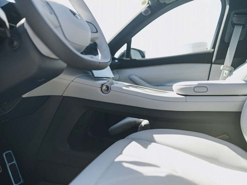 Nio  EC7